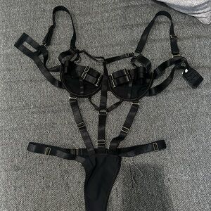 Amazon Black Strappy Bra with Adjustable Straps